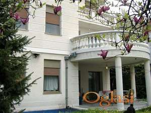 Vračar, Hram, porodična  kuća sa garažom na 3a pogodna i za pp ..